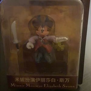 Minnie Mouse as Elizabeth Swan - Action Figure